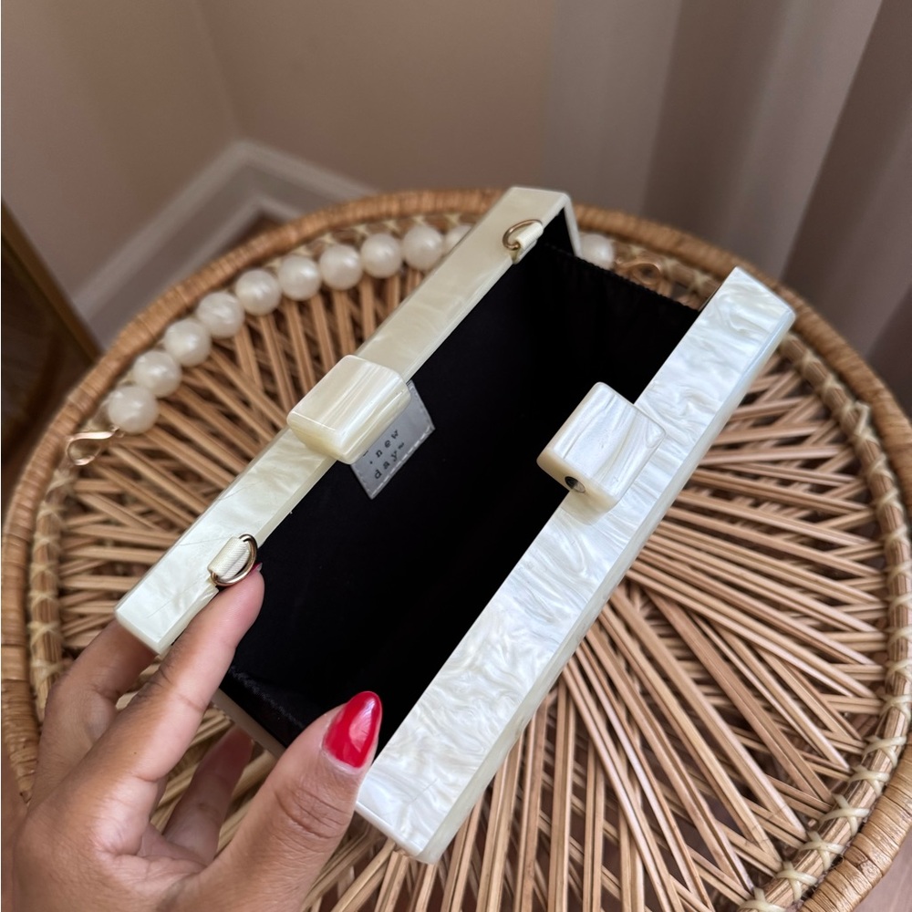 A New Day Marble Resin Clutch Bag - Picture 4 of 12